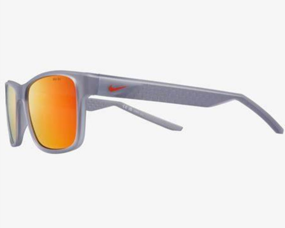 NIKE LIVEFREE CLASSIC