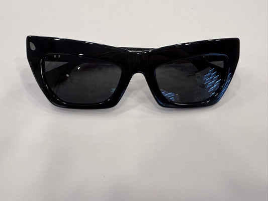 Burberry B4405