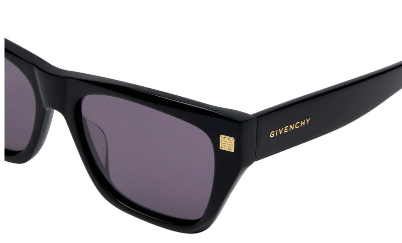 GIVENCHY GV40061U